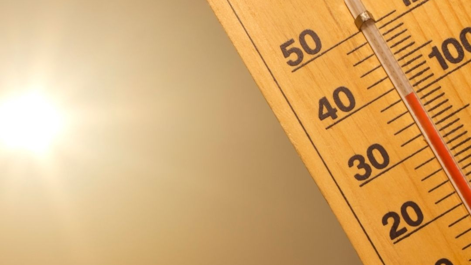VIGILANCE ROUGE CANICULE : LA COMMUNE MOBILISÉE POUR PROTÉGER LA POPULATION
