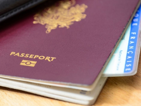 Carte d'identité et passeport