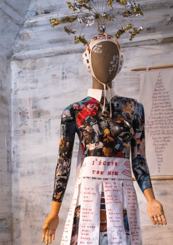 Exposition « Tenues dérobées »