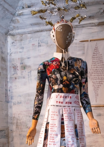Tenues dérobées